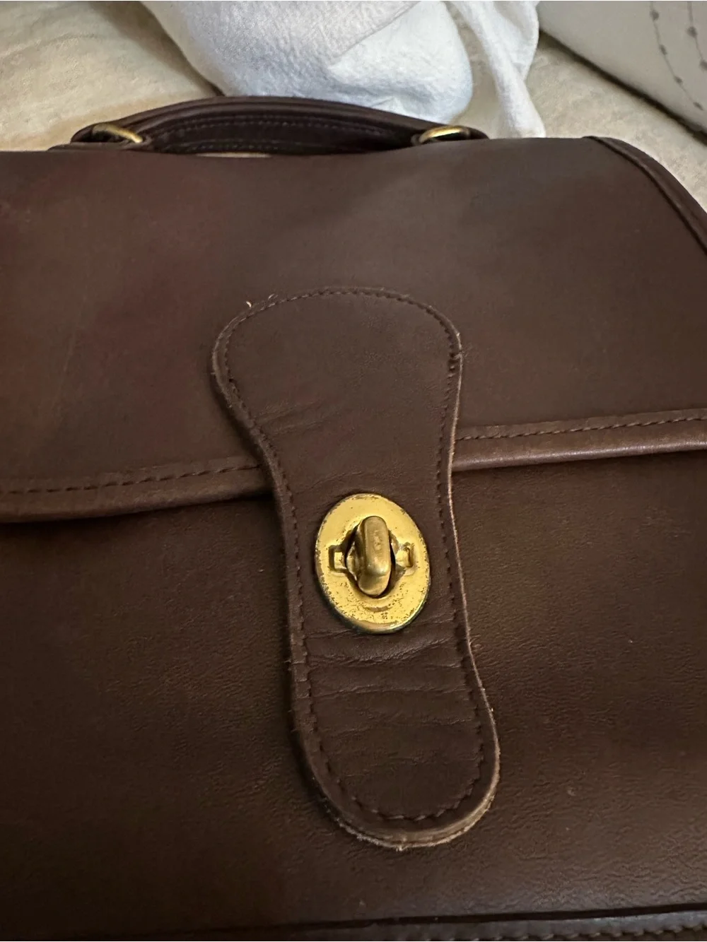 Coach Vintage Station Made in Costa Rica Mahogany - Picture 6 of 10